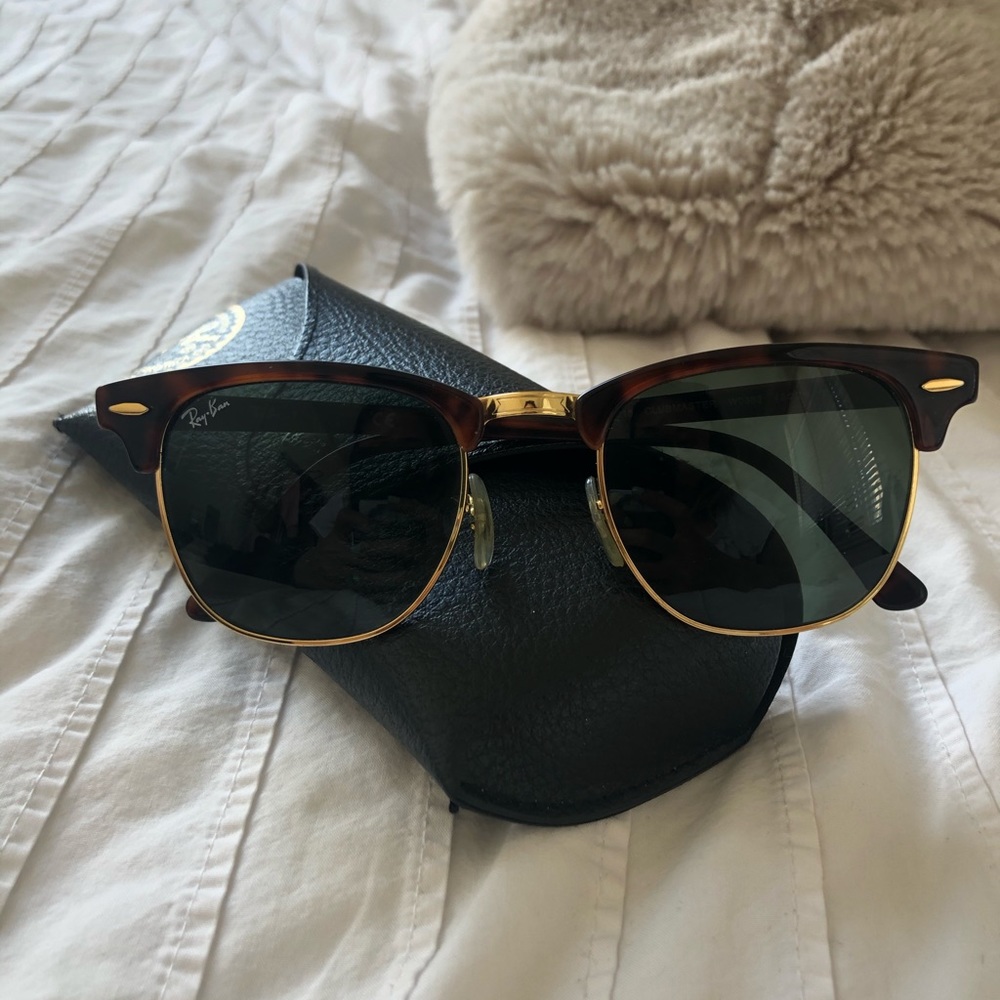 RAY-BAN GLASSES: CLUBMASTER CLASSIC